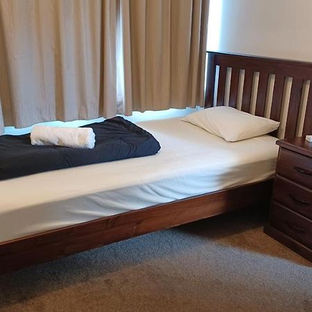 Homestay Family Room, Near The City Center Christchurch Exterior foto
